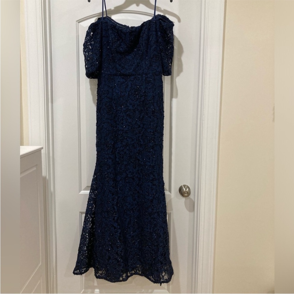 Xscape Elegant Navy Off-Shoulder Lace size 6 NWOT Navy - Picture 4 of 7